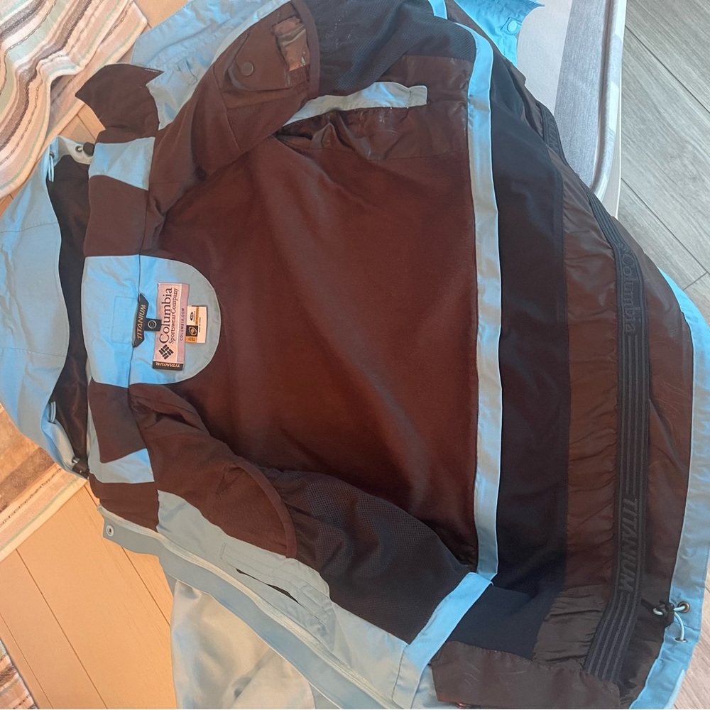 Columbia ski jacket - Picture 3 of 5